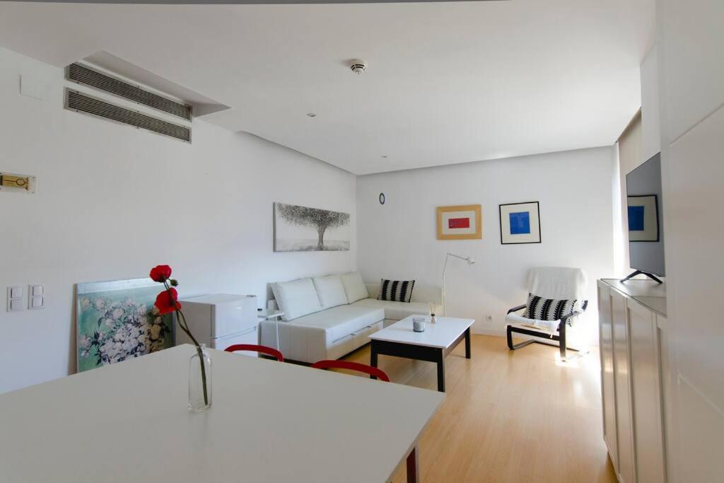 Beautiful Flat A Stone'S Throw From The Retiro-Vill Apartment Madrid Luaran gambar